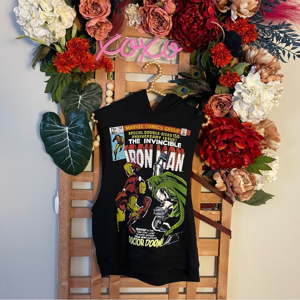 Marvel Iron Man Vs Doctor Doom Cutoff Sleeveless Hoodie